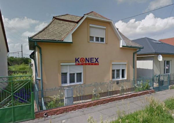 ID-3441 NA PREDAJ Rodinný dom s veľkým pozemkom v Trebišove