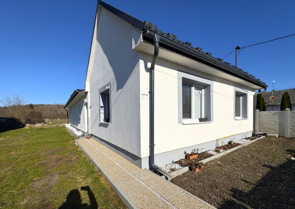 ID-3317 Zrekonštruovaný rodinný dom blízko Sobraniec