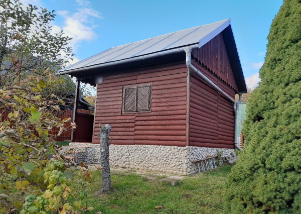 ID-3591 Rekreačná chatka so záhradkou SNINA