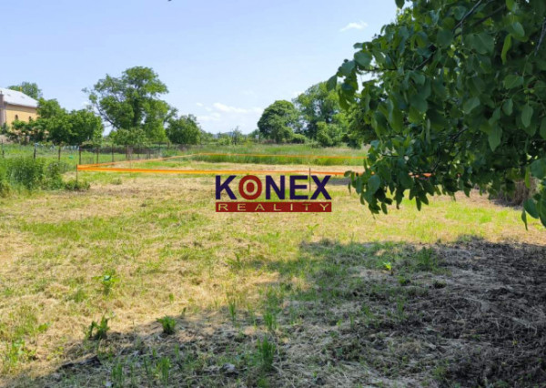 ID-3637 NA PREDAJ -  POZEMOK v obci HRAŇ