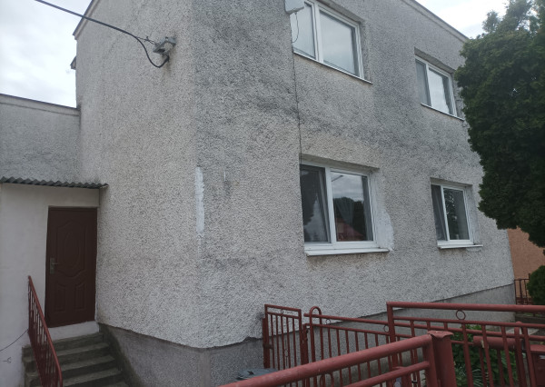 ID-3657 NA PREDAJ! Poschodový štvorec v Sečovciach