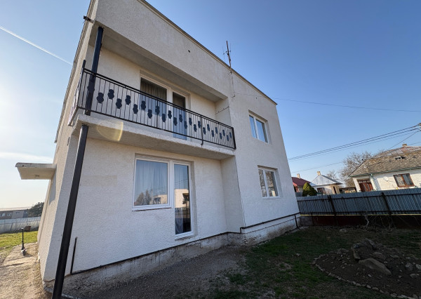 ID-3661 NA PRENÁJOM Poschodový rodinný dom v obci Bracovce