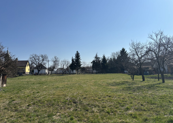 ID-3670 Lukratívne pozemky na výstavbu - HORŇA