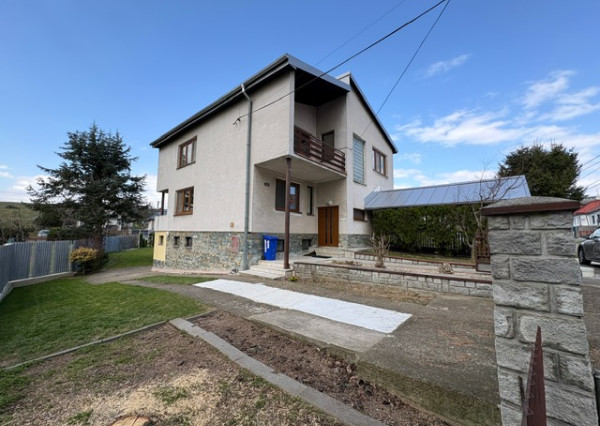 ID-3709 NA PRENÁJOM - Rodinný dom Oreské