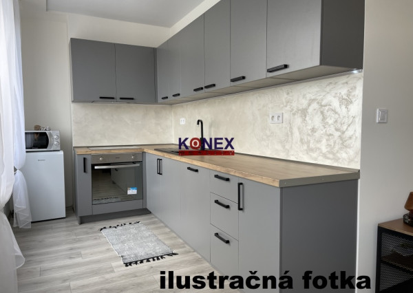 NA PREDAJ 4-izbový byt po rekonštrukcii STROPKOV