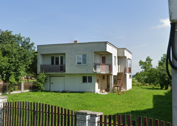 ID-3903 Na predaj priestranný rodinný dom v obci Veľaty