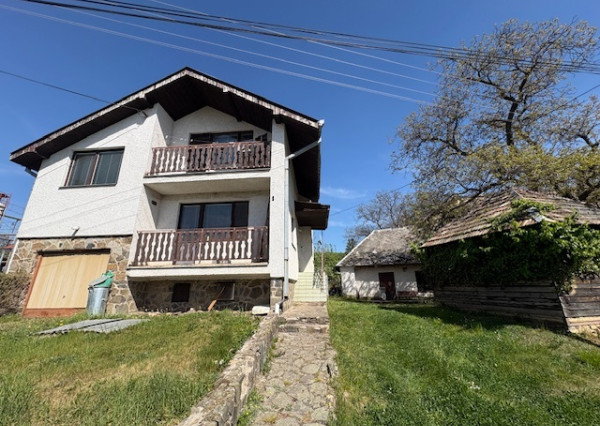 ID-3968 LEN U NÁS Poschodový RD + gazdovský dom v obci Remetské Hámre