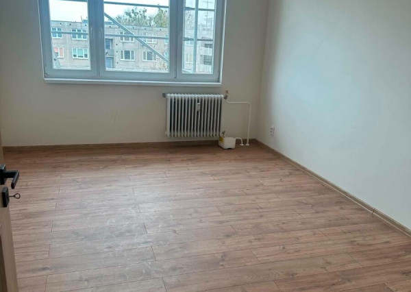ID-4037 Zrekonštruovaný 3-izbový byt ČIERNA NAD TISOU