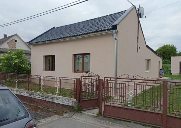 ID-4091 SKVELÁ PONUKA - Rodinný dom po rekonštrukcii DRAHŇOV