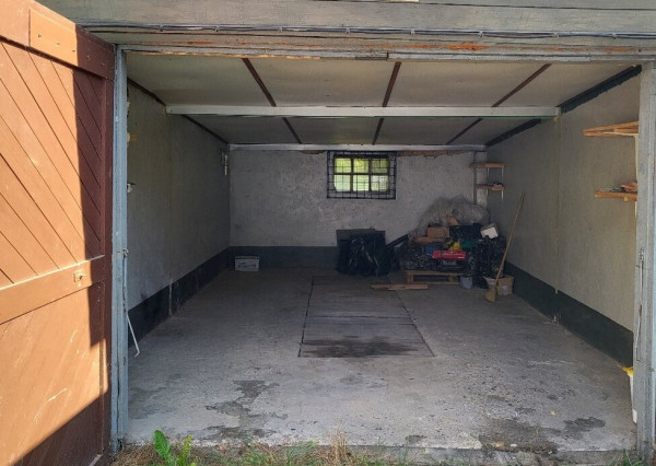 ID-4486 NA PREDAJ – Garáž – Snina PALÁRIKOVA UL