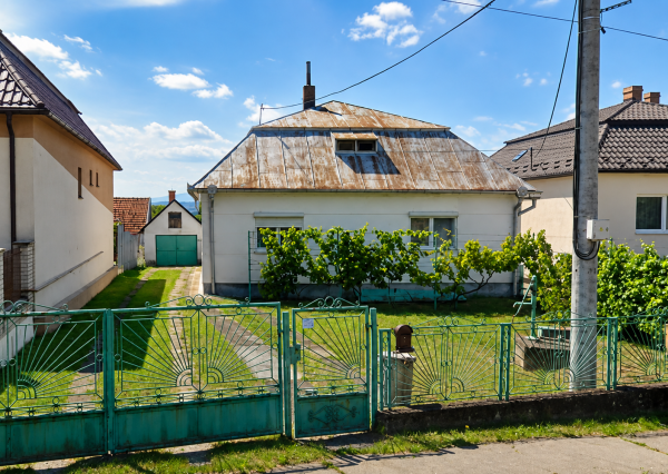 ID-4581 NOVINKA – Rodinný dom v obľúbenej obci STARÉ