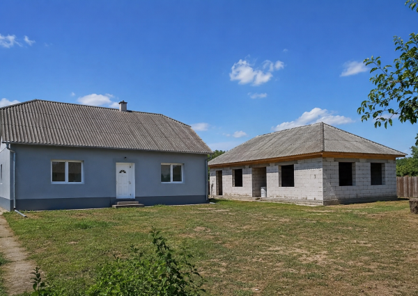 ID-4604 NA PREDAJ Dva rodinné domy - LASTOVCE
