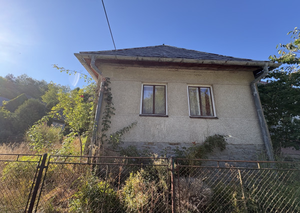 ID-4609 NA PREDAJ Rodinný dom / CHALUPA v obci RUSKÁ BYSTRÁ