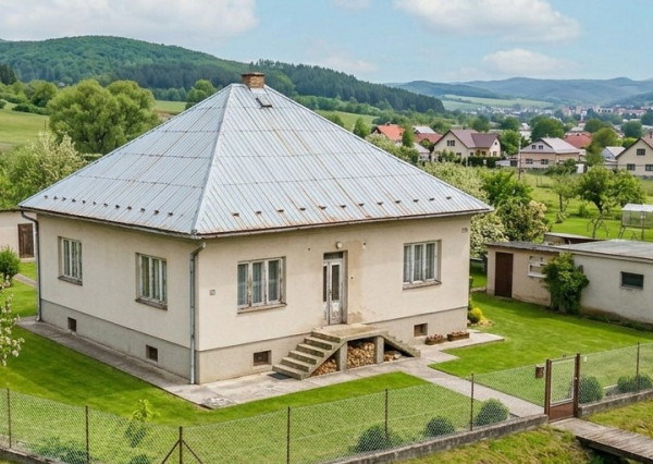 ID-4622 NA PREDAJ Rodinný dom pri Humennom