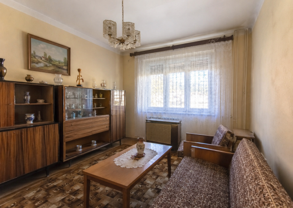 ID-4661 Veľkometrážny 3-izbový byt KRÁĽOVSKÝ CHLMEC