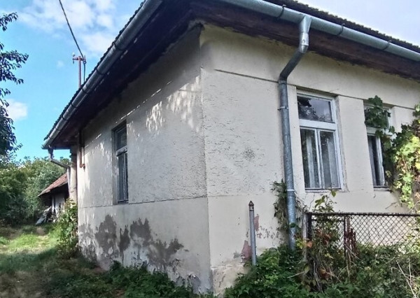 ID-4836 NA PREDAJ Rodinný dom/pozemok v obci OBORÍN