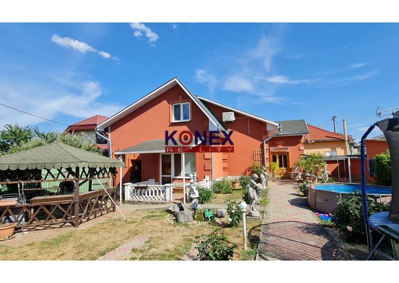 Krásny rodinný dom vo Veľkých Kapušanoch