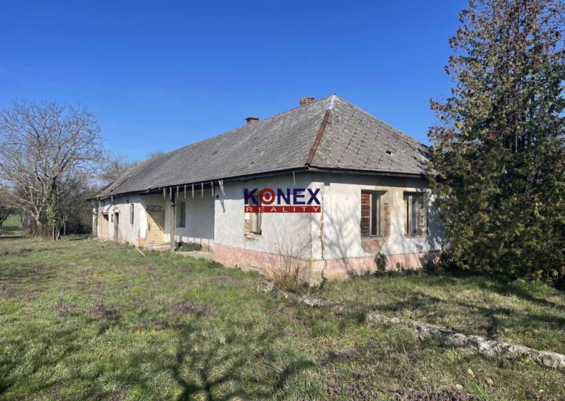 ID-6657 NA PREDAJ! Gazdovský rodinný dom 5km od Sobraniec