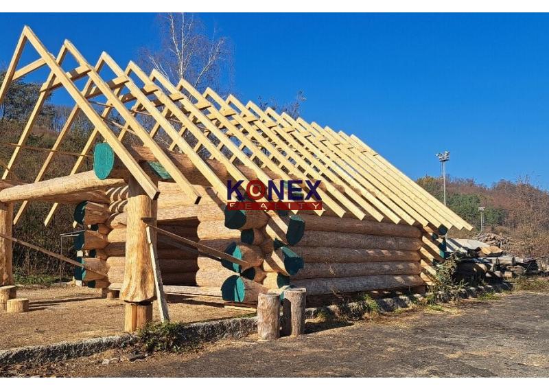 Hnuteľnosť na predaj! KONŠTRUKCIA DVOJPODLAŽNÉHO ZRUBU