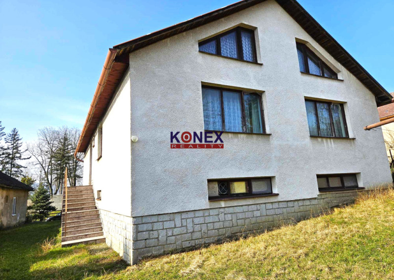 Poschodový dom s krásnym pozemkom (48 a) vo Vranove nad Topľou