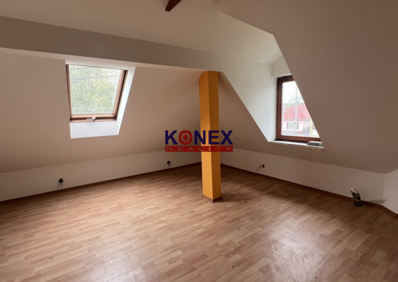 ID 9554 - Podnikateľský objekt s pozemkom - Trebišov