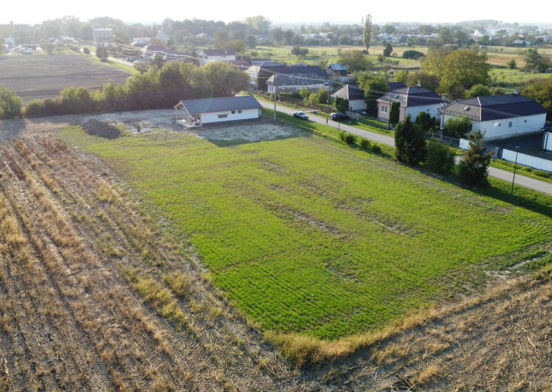 ID-4858 NA PREDAJ - Stavebný pozemok v obci Hatalov