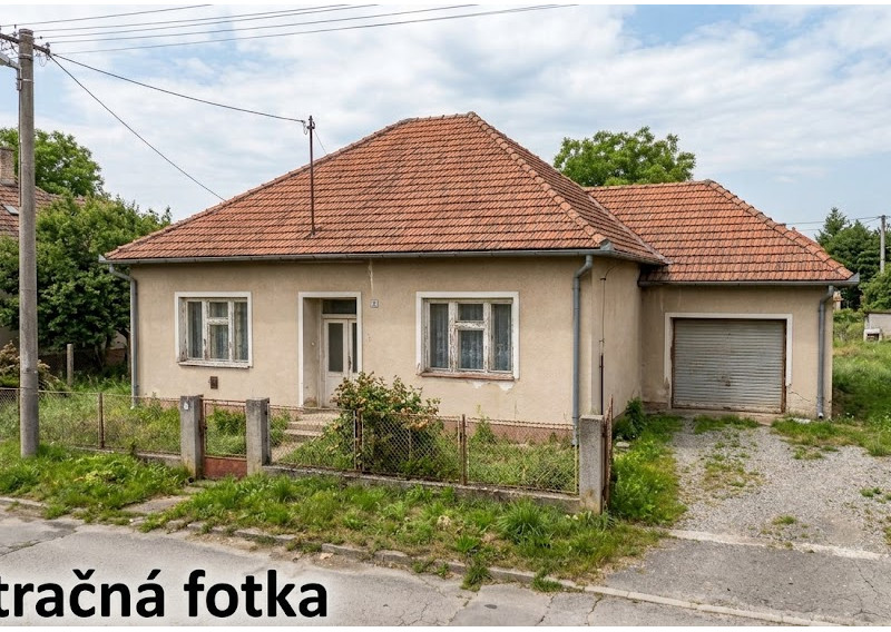 ID-4938 NA PREDAJ - Rodinný dom na rekonštrukciu - KRÁĽOVSKÝ CHLMEC