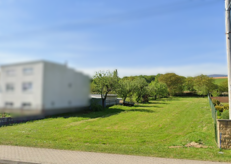 ID-4957 Krásny pozemok na výstavbu domu ČIERNE NAD TOPĽOU