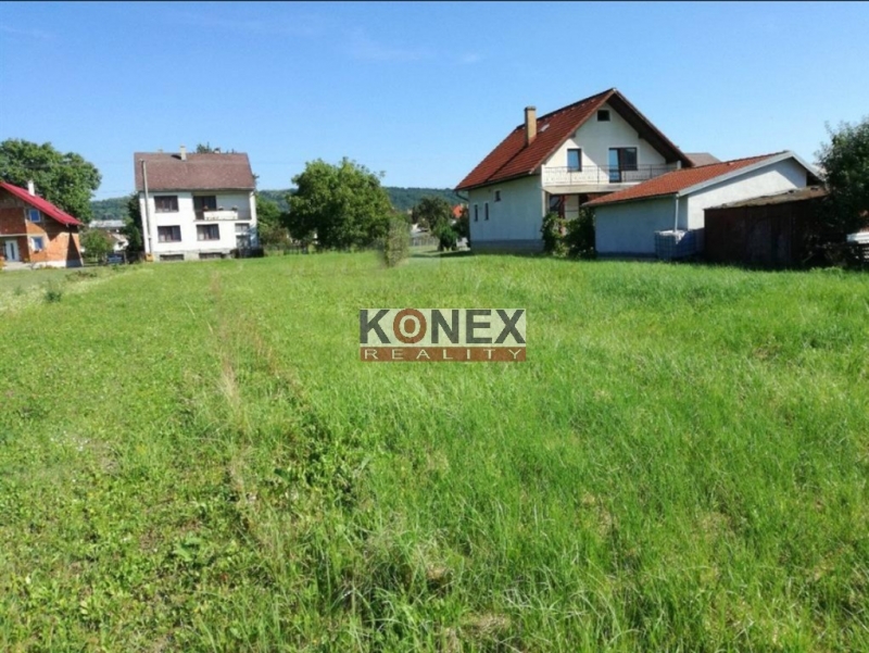 Stavebný pozemok 18 árov - v obci Ľubiša, 10 km od Humenného foto