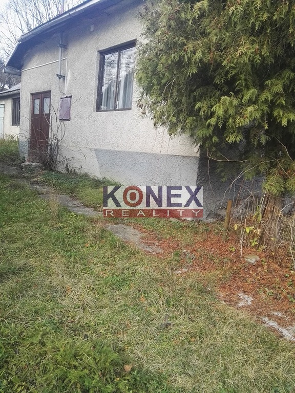 Starší rodinný dom s väčším pozemkom v obci Stakčínska Roztoka foto