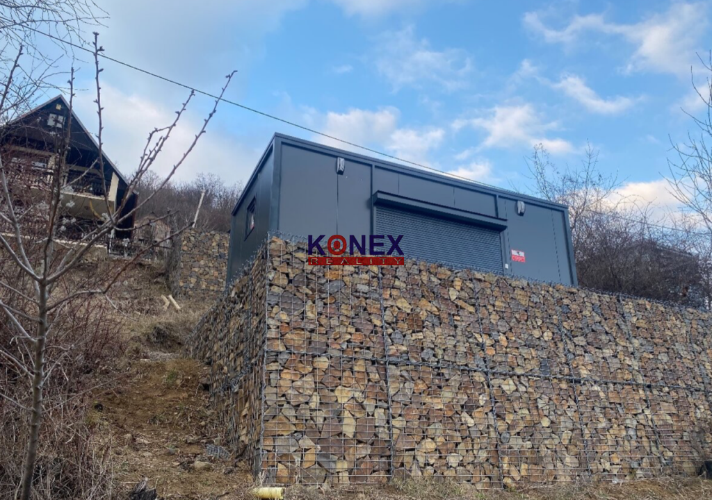 ZĽAVA! REKREAČNÁ CHATA s pozemkom nad Viniankou. foto