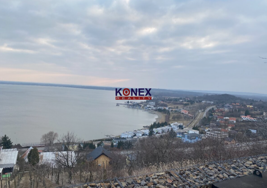 ZĽAVA! REKREAČNÁ CHATA s pozemkom nad Viniankou. foto