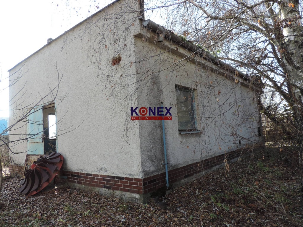 NA PREDAJ! Areál bývalej pekárne a mliekarne v Kráľovskom Chlmci. foto