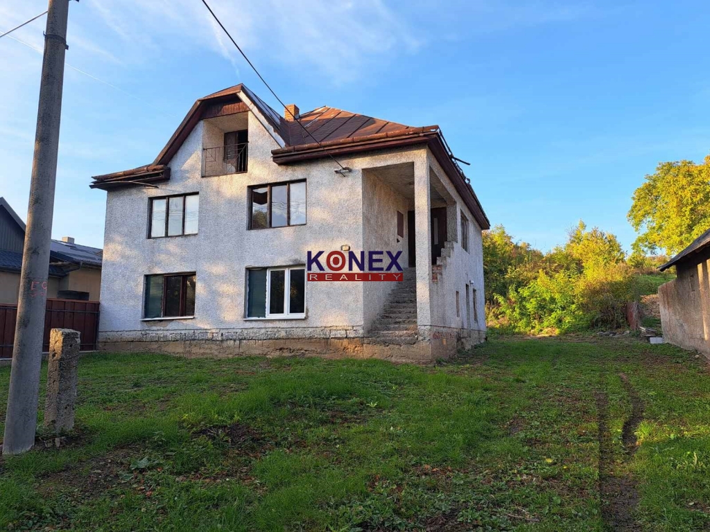 Rodinný dom v obci len 9 km od Vranova n./T. - PREDAJ foto