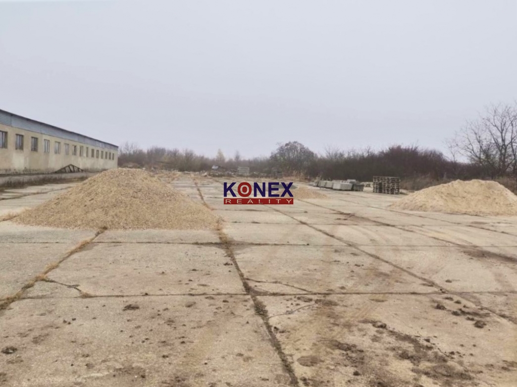 MIMORIADNA INVESTIČNÁ PRÍLEŽITOSŤ! Veľký areál v Michalovciach foto