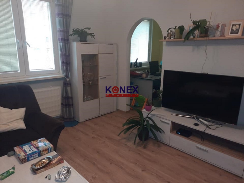 Kompletne rekonštruovaný 2,5-izbový byt v Prešove – sídlisko SEKČOV foto