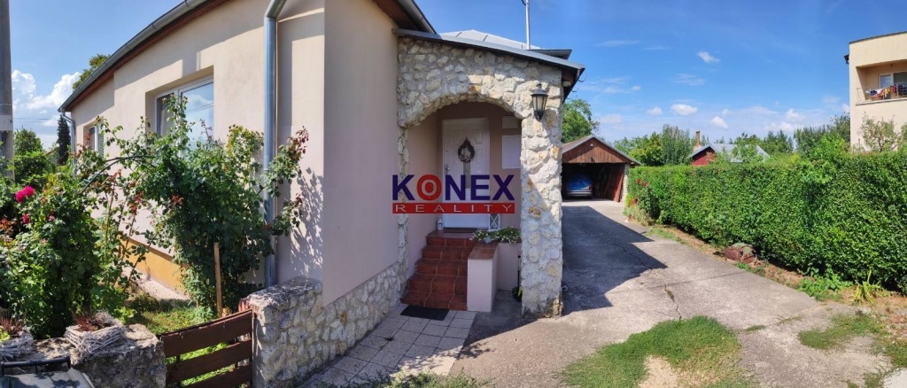 SUPER PONUKA! Pekný rodinný dom v meste Trebišov