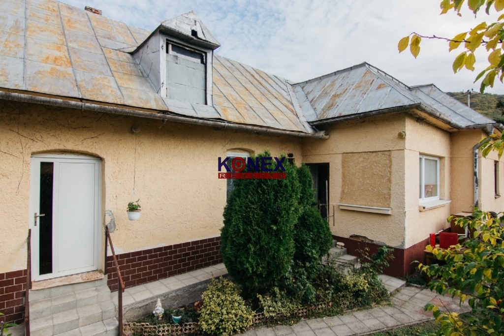 NA PREDAJ! Rodinný dom v obci Vinné