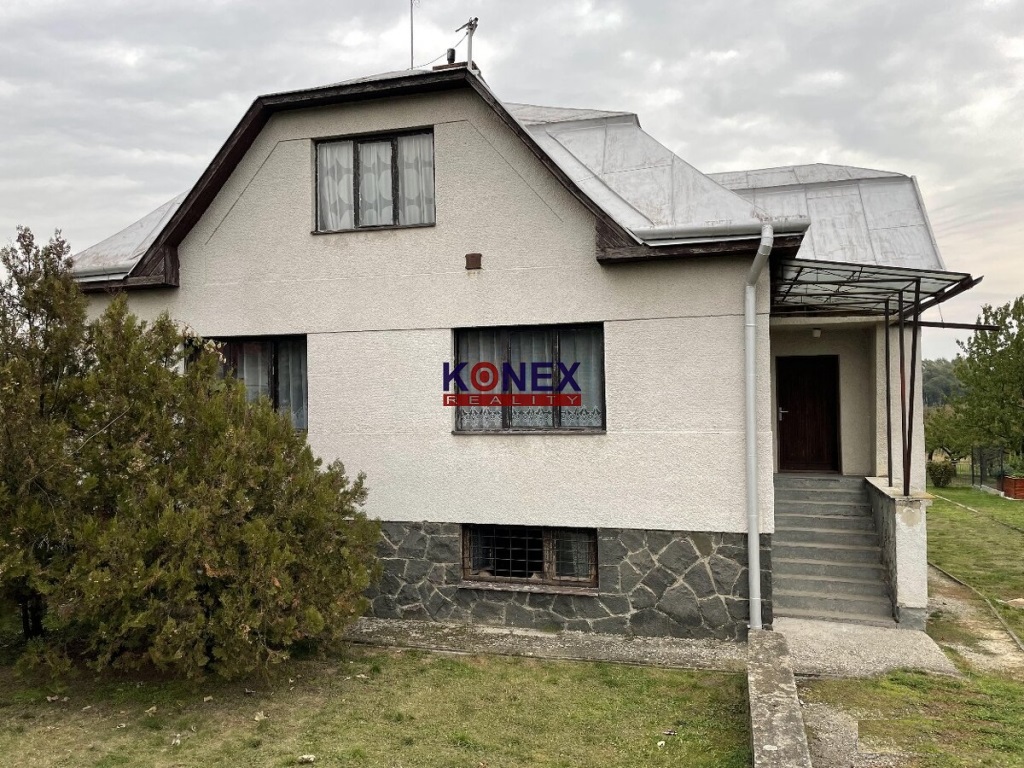 NA PREDAJ! Rodinný dom pri Vranove nad Topľou. foto