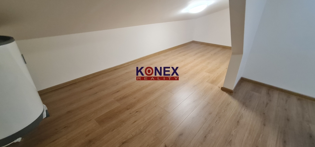Na prenájom obchodné priestory v centre Michaloviec foto
