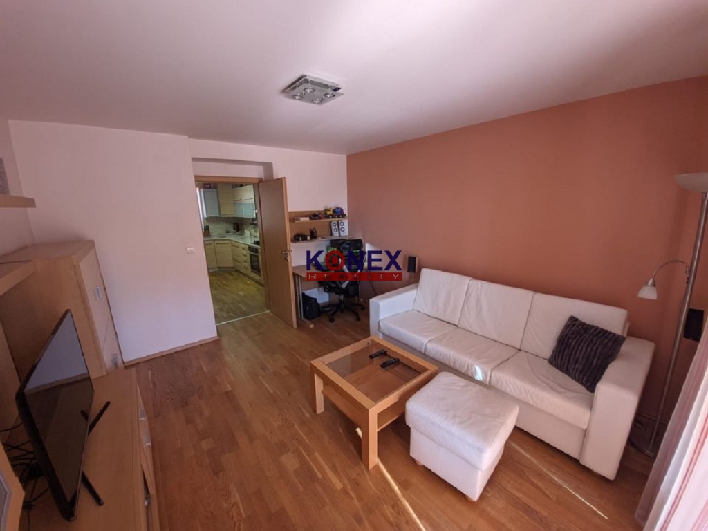 Kompletne zariadený 2-izbový byt v širšom centre Prešova