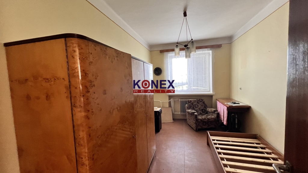 Poschodový rodinný dom v obci Veľký Horeš foto