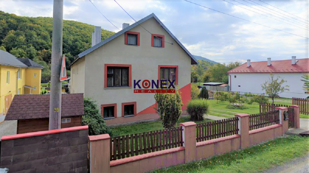 NA PREDAJ! Priestranný rodinný dom v obci Zubné foto