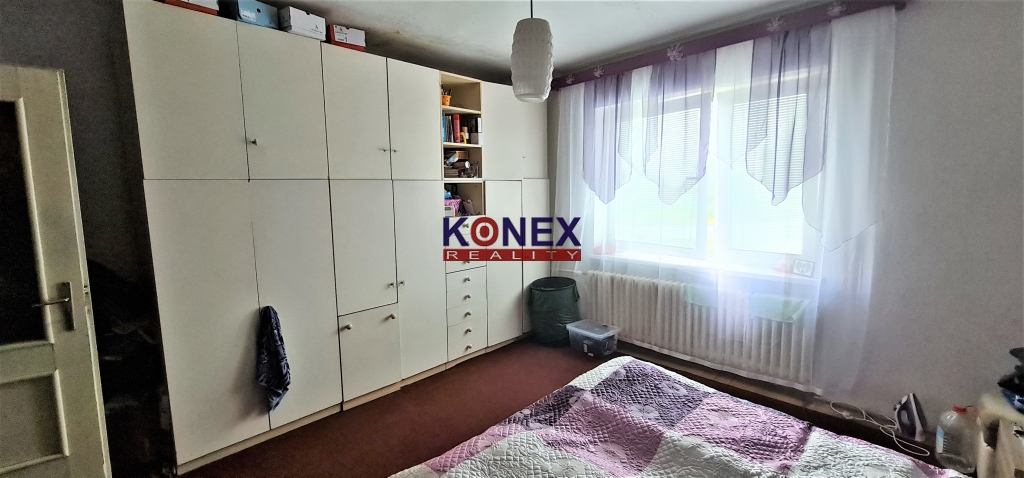 NA PREDAJ! Štvorec v obci Nacina Ves foto