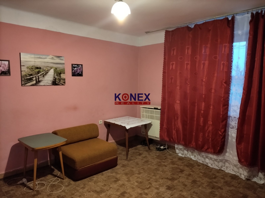 Rodinný dom v obci Vojka, 7 km od Kráľovského Chlmca foto