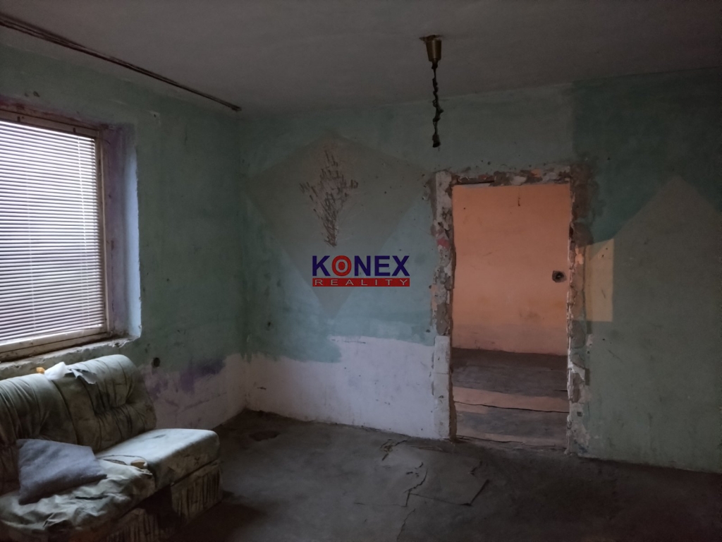 Rodinný dom v obci Vojka, 7 km od Kráľovského Chlmca foto