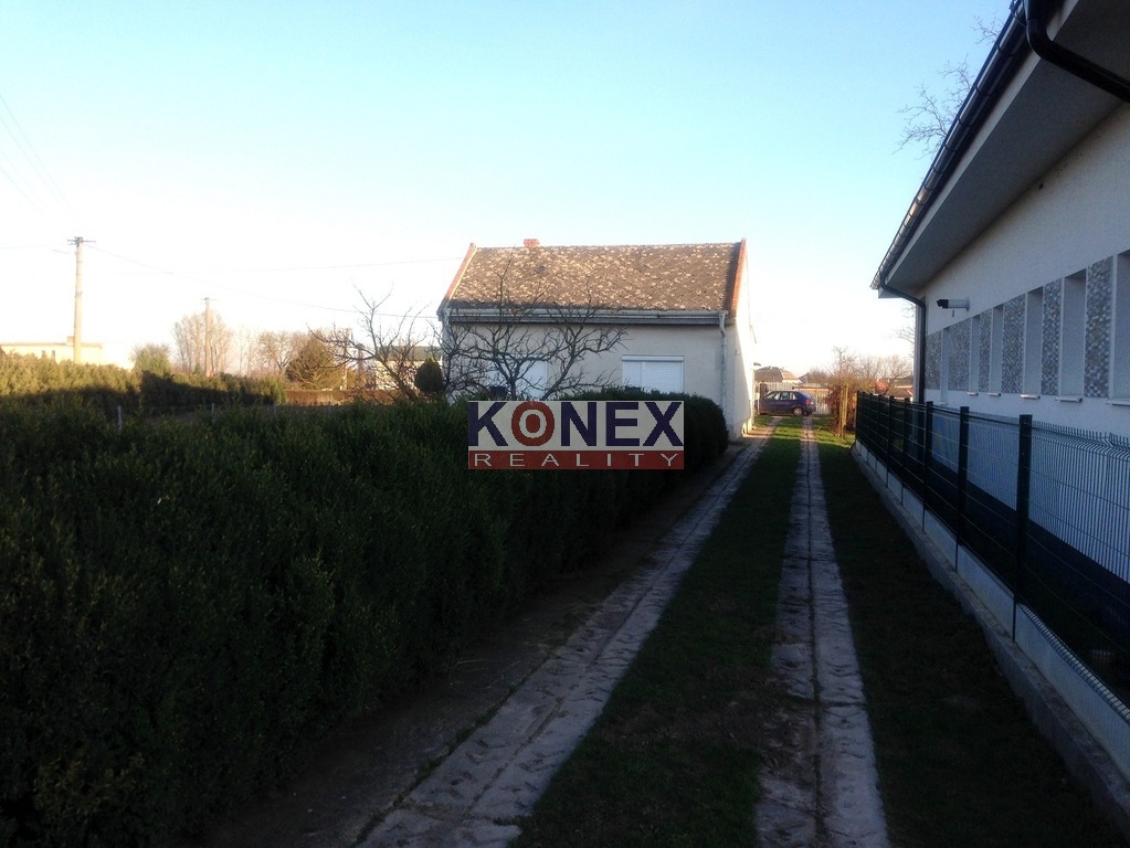 NA PREDAJ! Rodinný dom 14 km od Trebišova foto