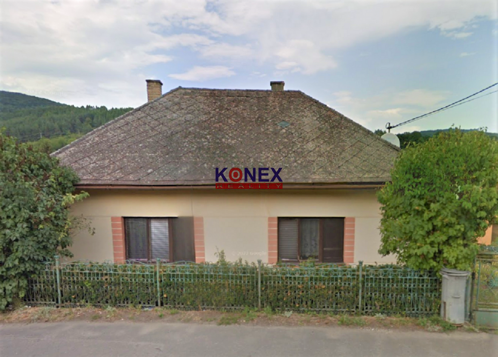 Rodinný dom v Hanušovciach nad Topľou foto