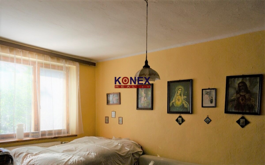 Rodinný dom v Hanušovciach nad Topľou foto