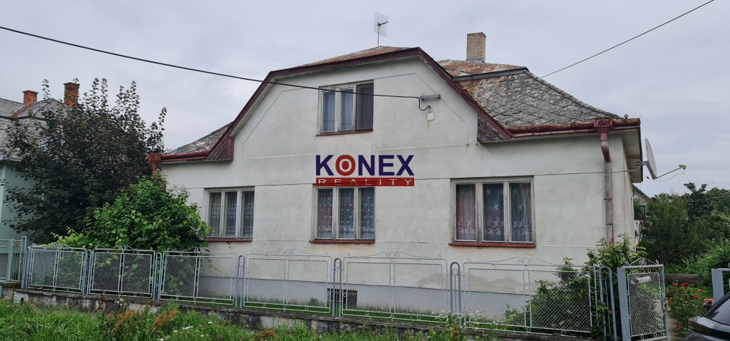 NA PREDAJ! Rodinný dom blízko centra Trebišova foto